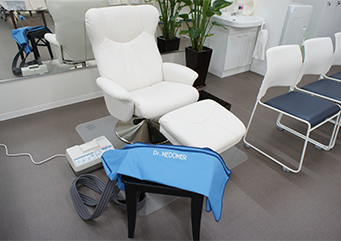 空圧フットマッサージ器（Dr.メドマー）