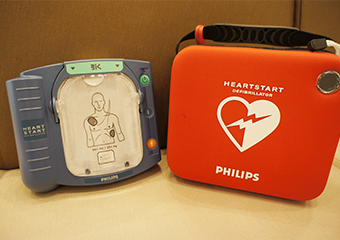 AED（自動体外式除細動器）